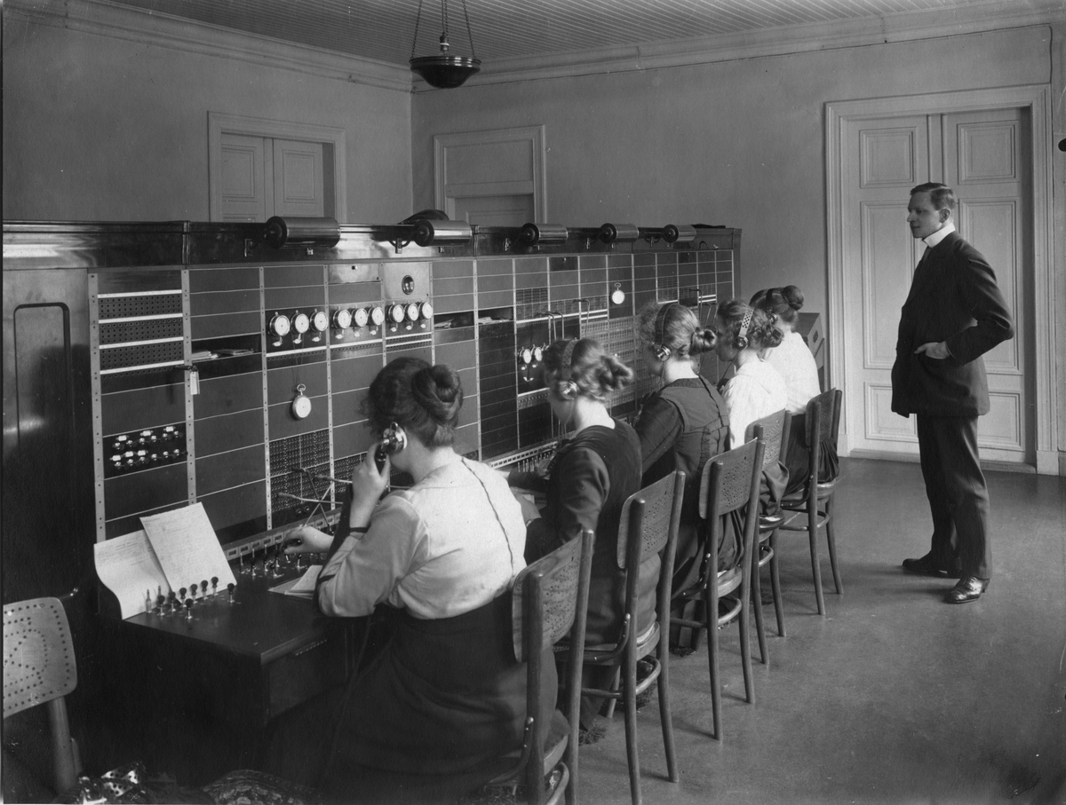Telefoncentralen i Piteå 1919.