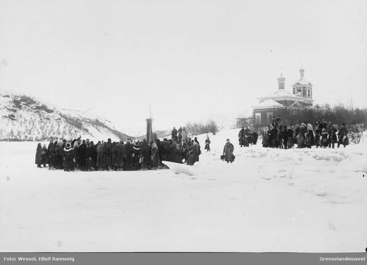 Skoltenes dåpsfest på isen ved Boris Gleb 18. januar 1897