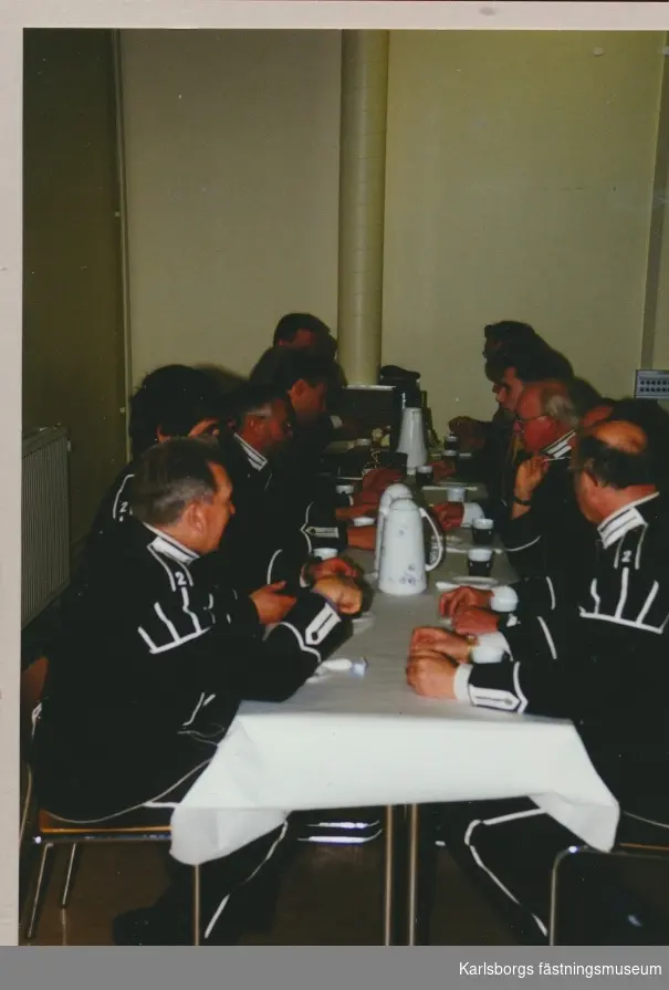 Livregementets husarer, K3.Reservofficerskurs (ROK) mitten av 80-talet. Kursavslutning.
