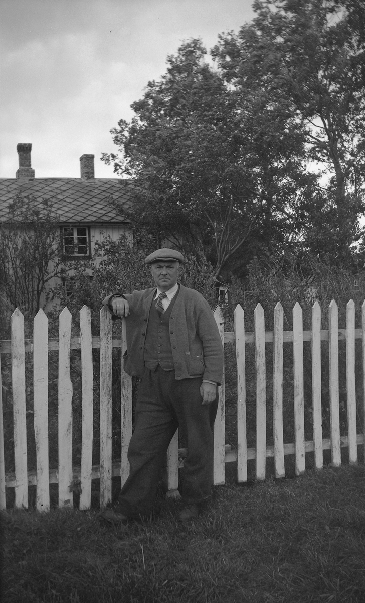 Einar Leth Olsen og hans eiendom med oljekilder på Oksvoll i Fosna