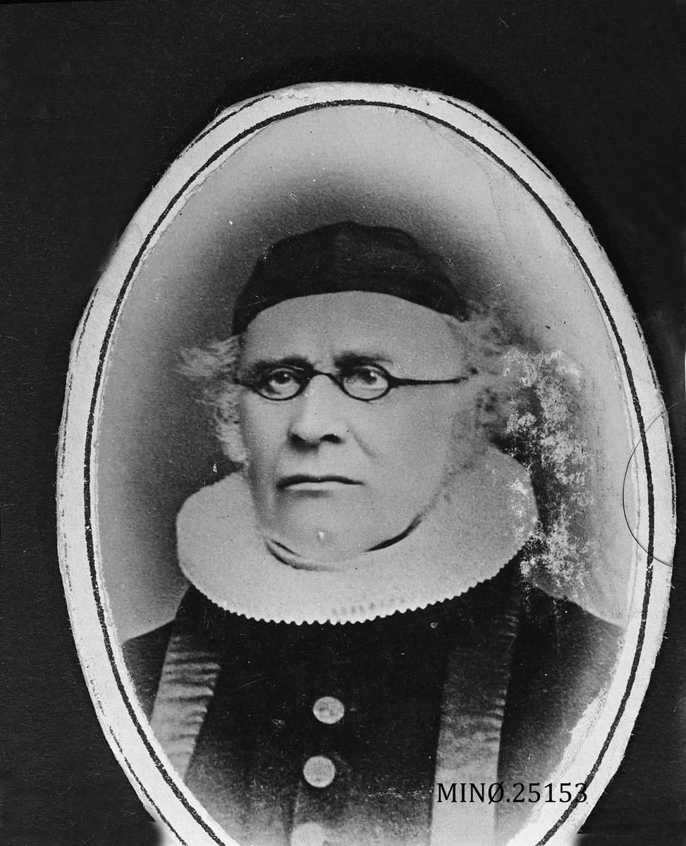 Portrett av Brostrup Müller (1806-1870), Alvdals første prest.