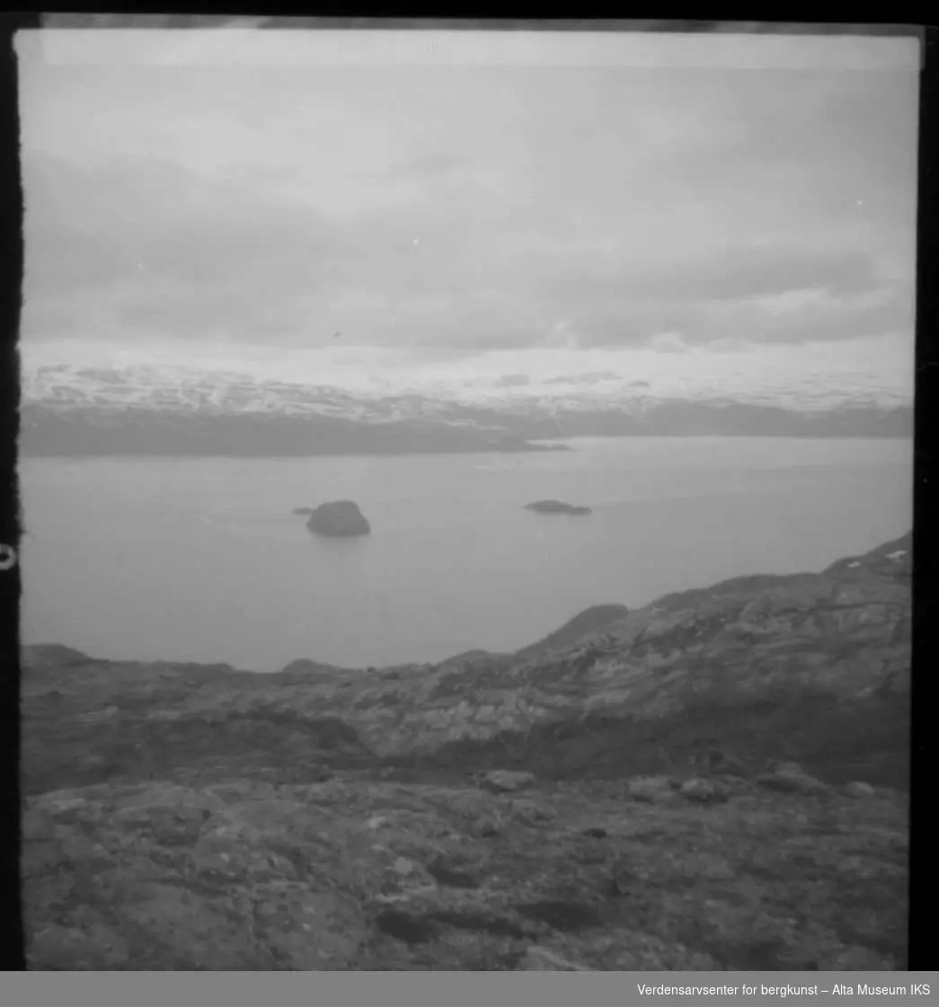 Utsikt over Altafjorden fra Komsatoppen.