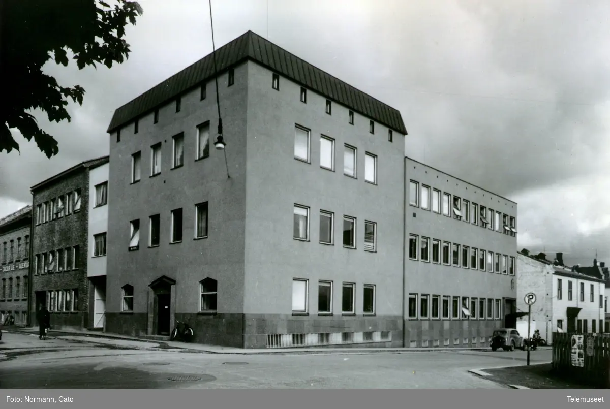 Nye Hamar telebygning i Grønnegata, 1954