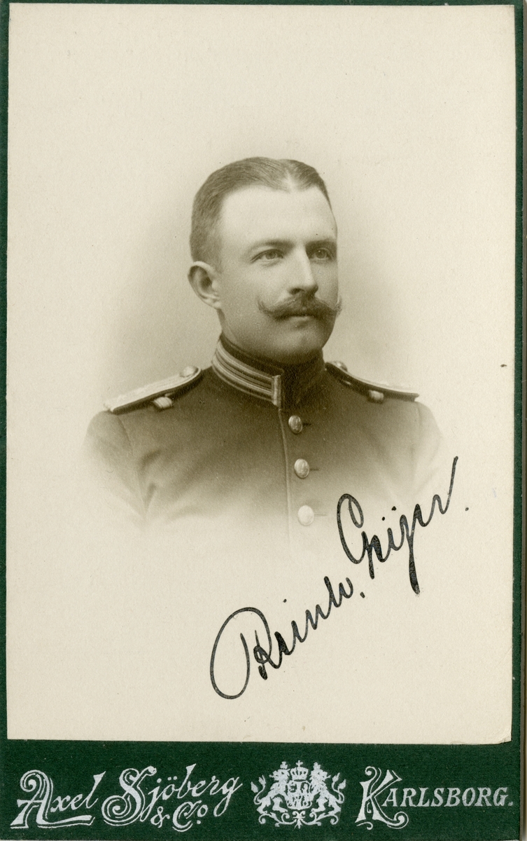 Officersporträtt i Armémuseums arkiv