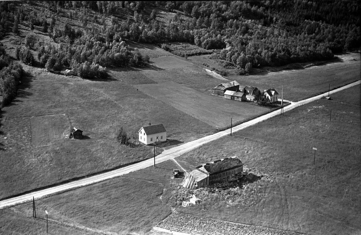 Flyfoto: Sørdalen, Øymo i Bardu 1959