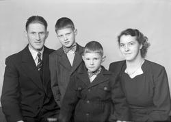 Peder P. Randen med familie