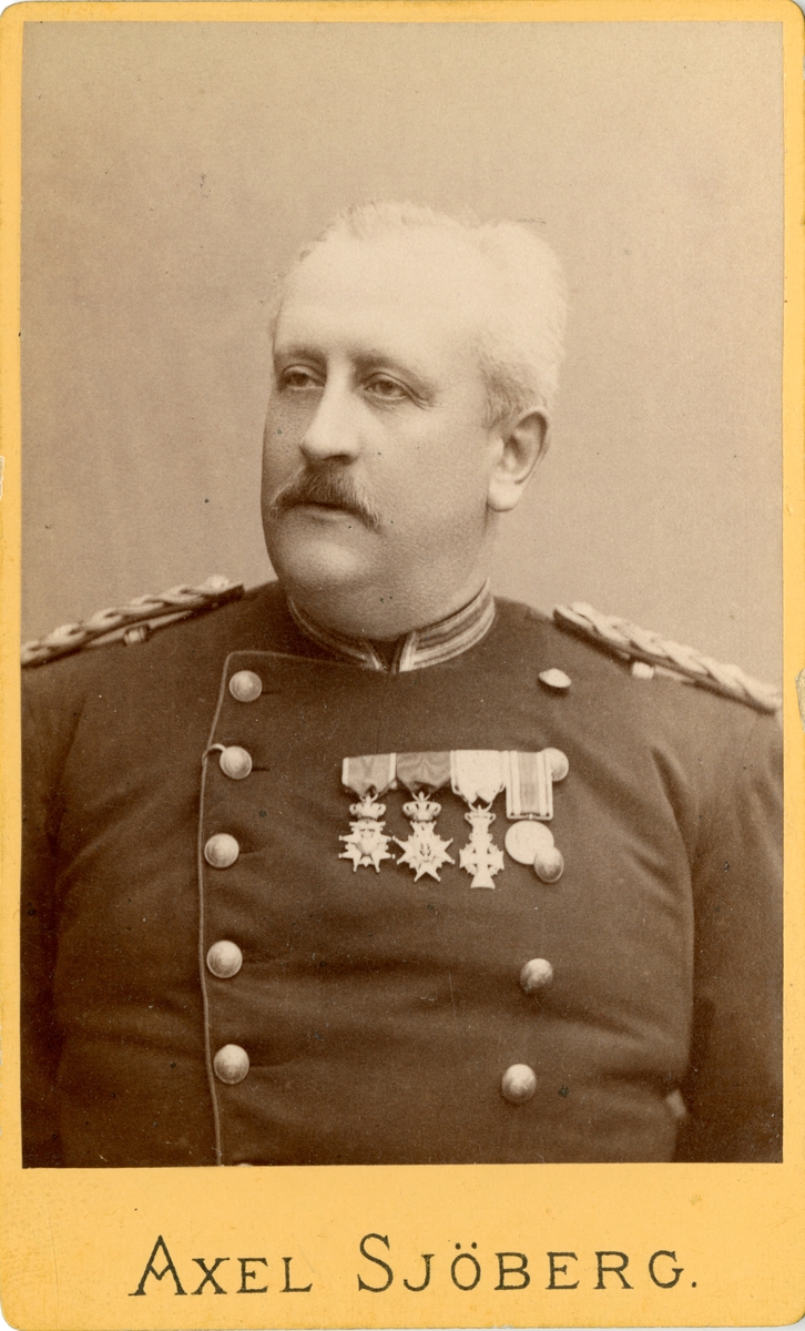 Porträtt av Oscar Fredrik Hultbom, intendent vid Kommendantsstaten.