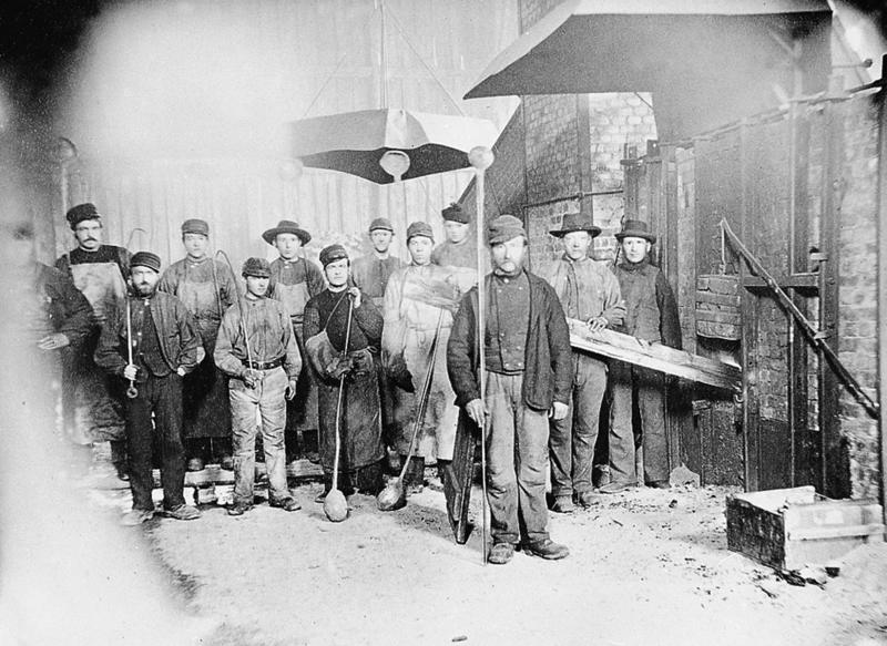 Arbeidere i smelthytta på Røros (Foto/Photo)