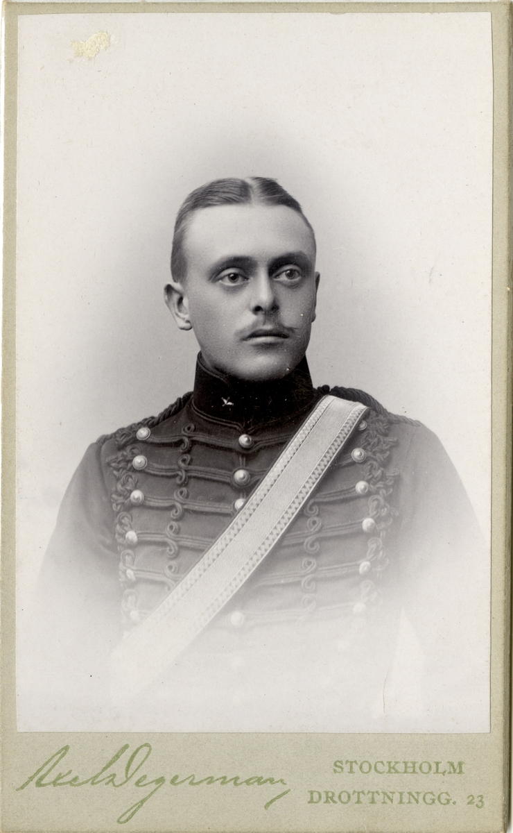Porträtt av Carl Fredrik Theodor von Heideken, löjtnant vid Norrlands artilleriregemente A 4.