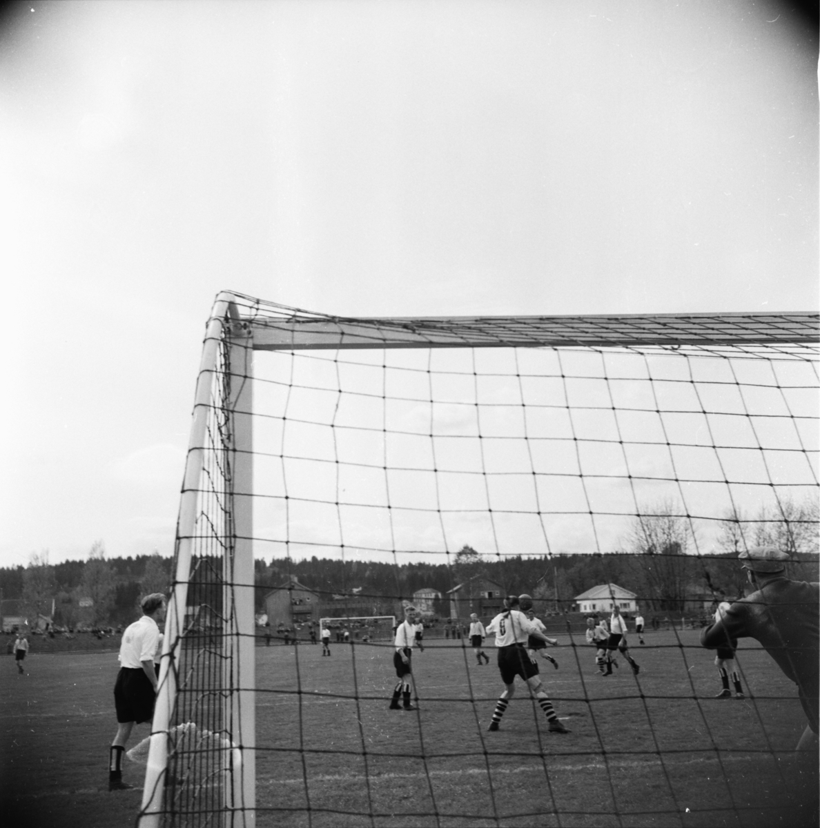 Vardens arkiv. "Fotballkamp. Odd - Lillestrøm  3-3"  16.05.1954