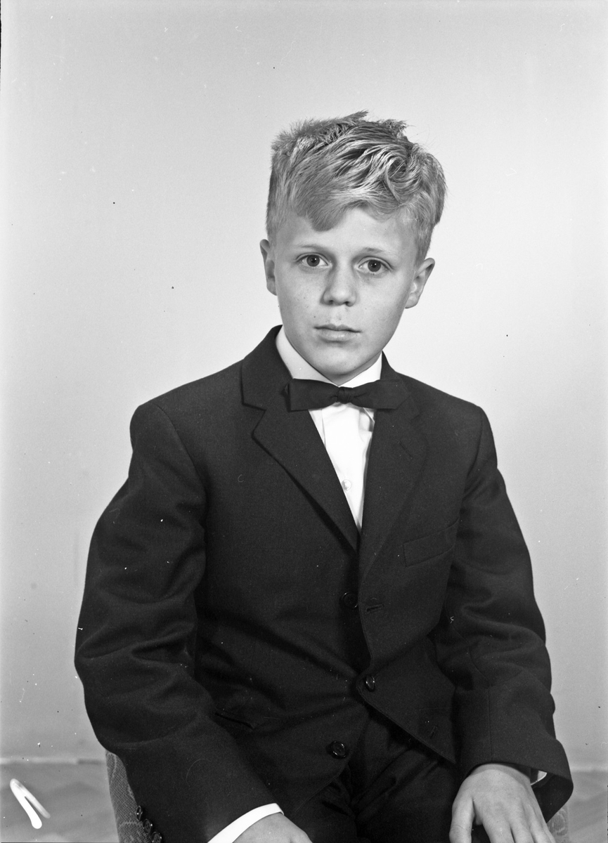 Portrett av en ung mann - bestiller Torleif Bjelland