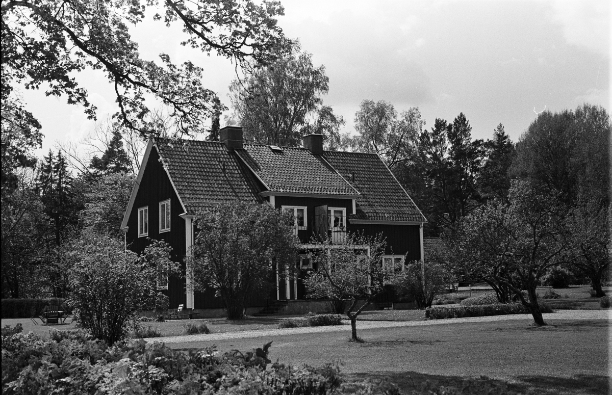 Bostadshus, Stavby 9:1, Stavby kyrkskola, Stavby socken, Uppland 1987