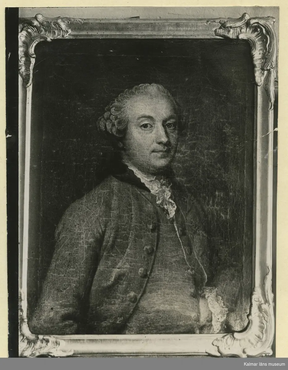 Cederbaum, Peter Christopher. Född 1733, död 1795. Porträtt i olja på duk av Scheffel. Tillhörde ryttmästare F. Cederbaum på Lambohof.
Peter Cederbaum ägde Fredriksbergs herrgård i Oskarshamn.