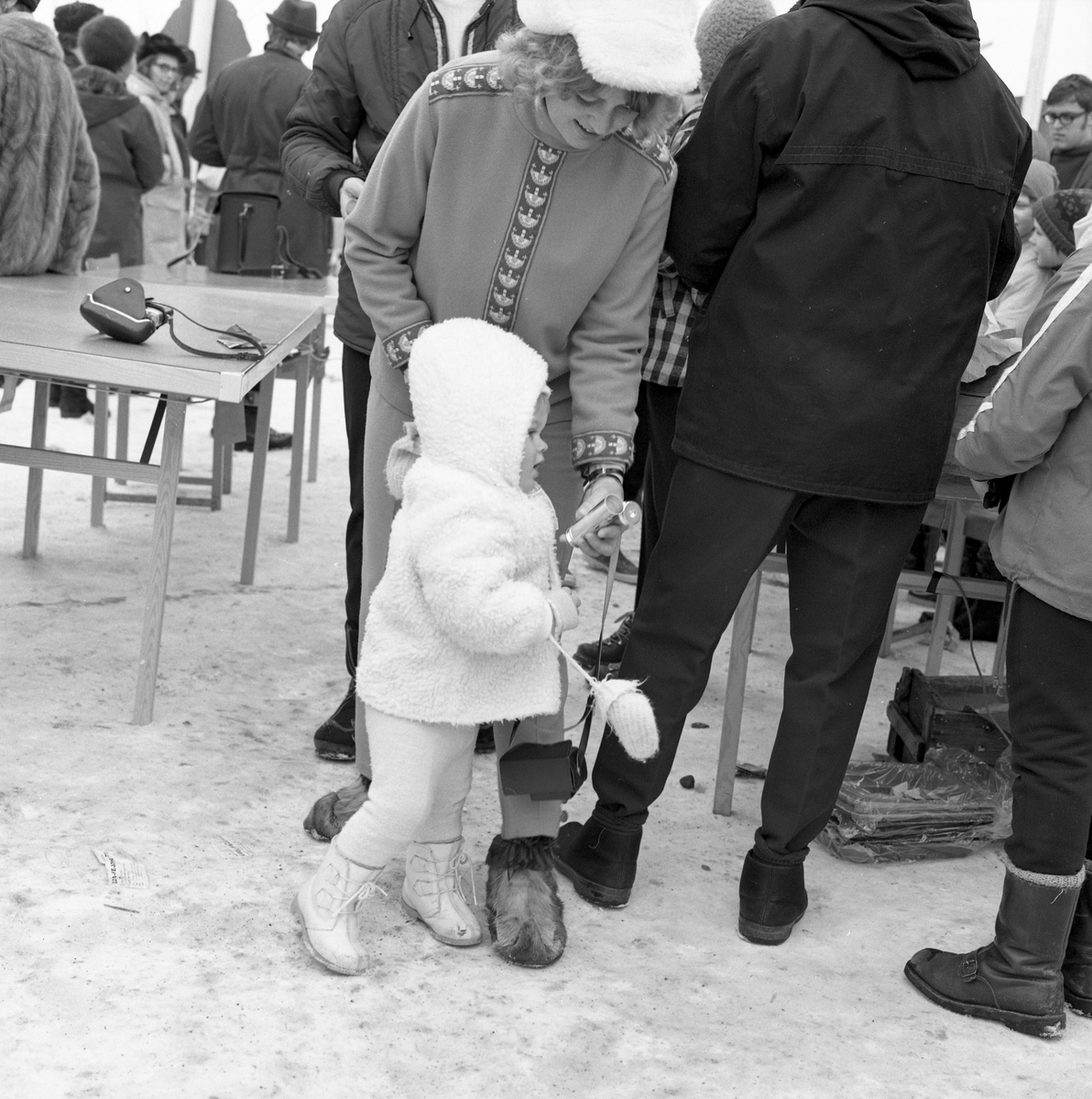 Edafejden: En motionstävling för alla som gick mellan Åmotfors och Charlottenberg. Bildserien togs den 6 mars 1971.