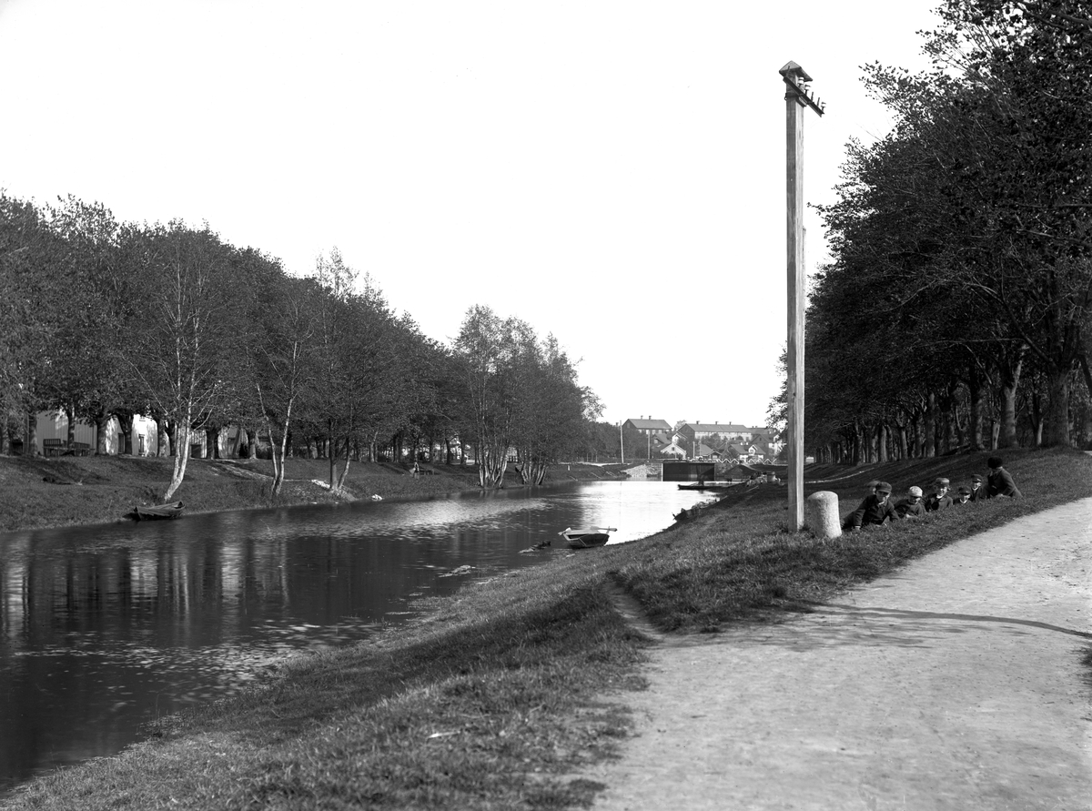Pråmkanalen på en bild tagen i slutet av 1880-talet.