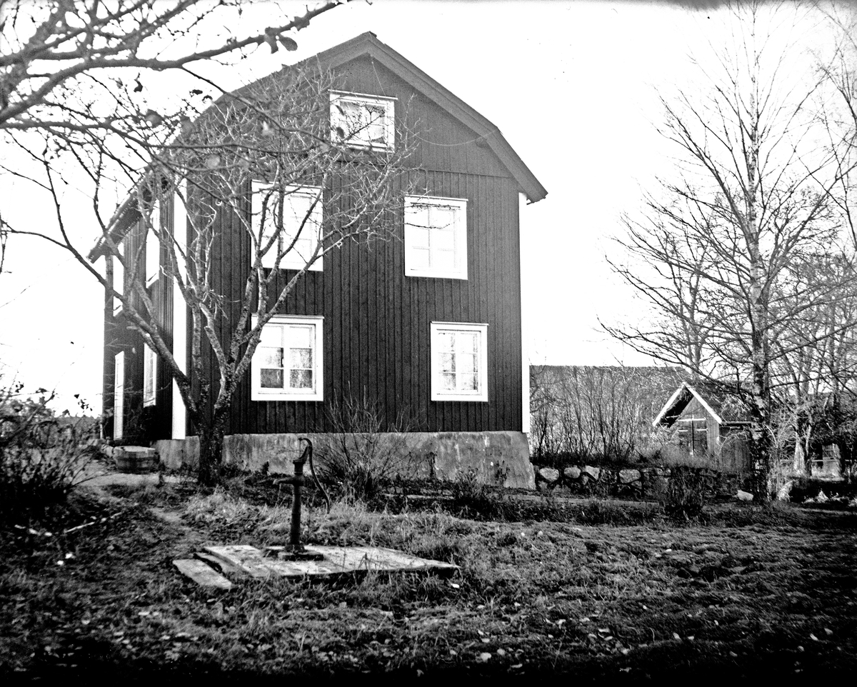 Bostadshus, Ullvi gård. 
Fotograf K J Österberg.