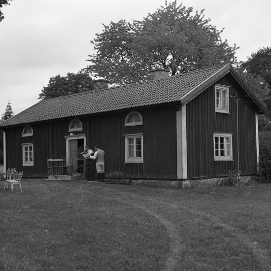 Sjösås-Drev-Hornaryd hembygdsförening mottager Grännastämmatorp av Södra Sveriges Brandv - hembygdsg.