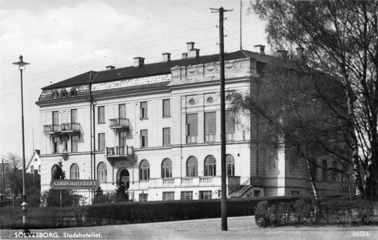 Sölvesborgs stadshotell, ritat 1909 av arkitekt Alfred Hellerström ...