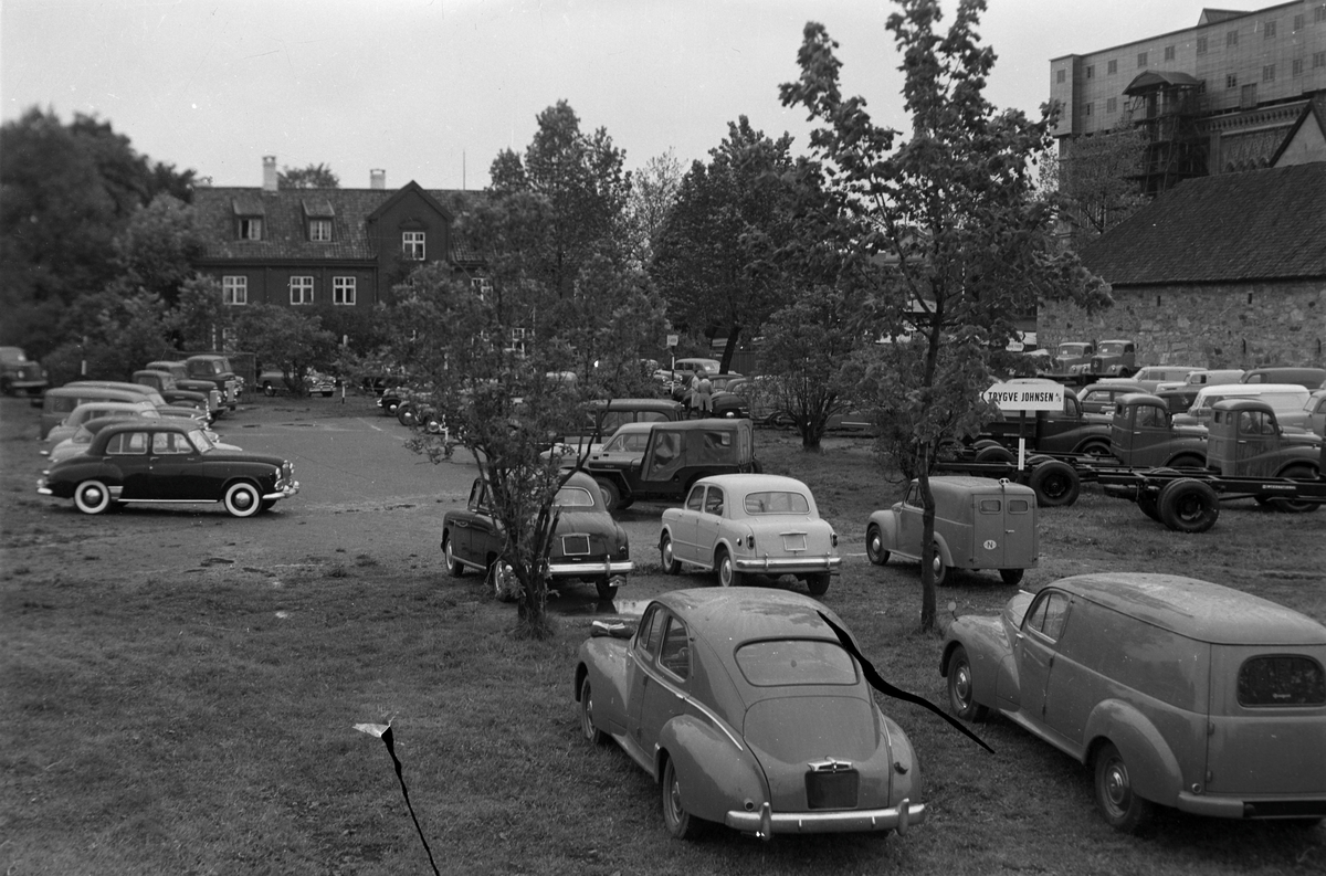 Bilutstillingen på ytre Kongsgård 1953.