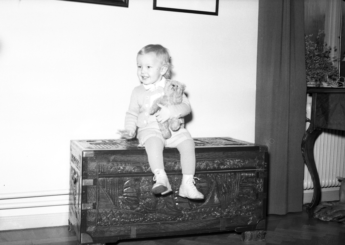 Direktör C. H. Tollertz son Björn. Den 5 juni 1941. Foto tagit i hemmet.