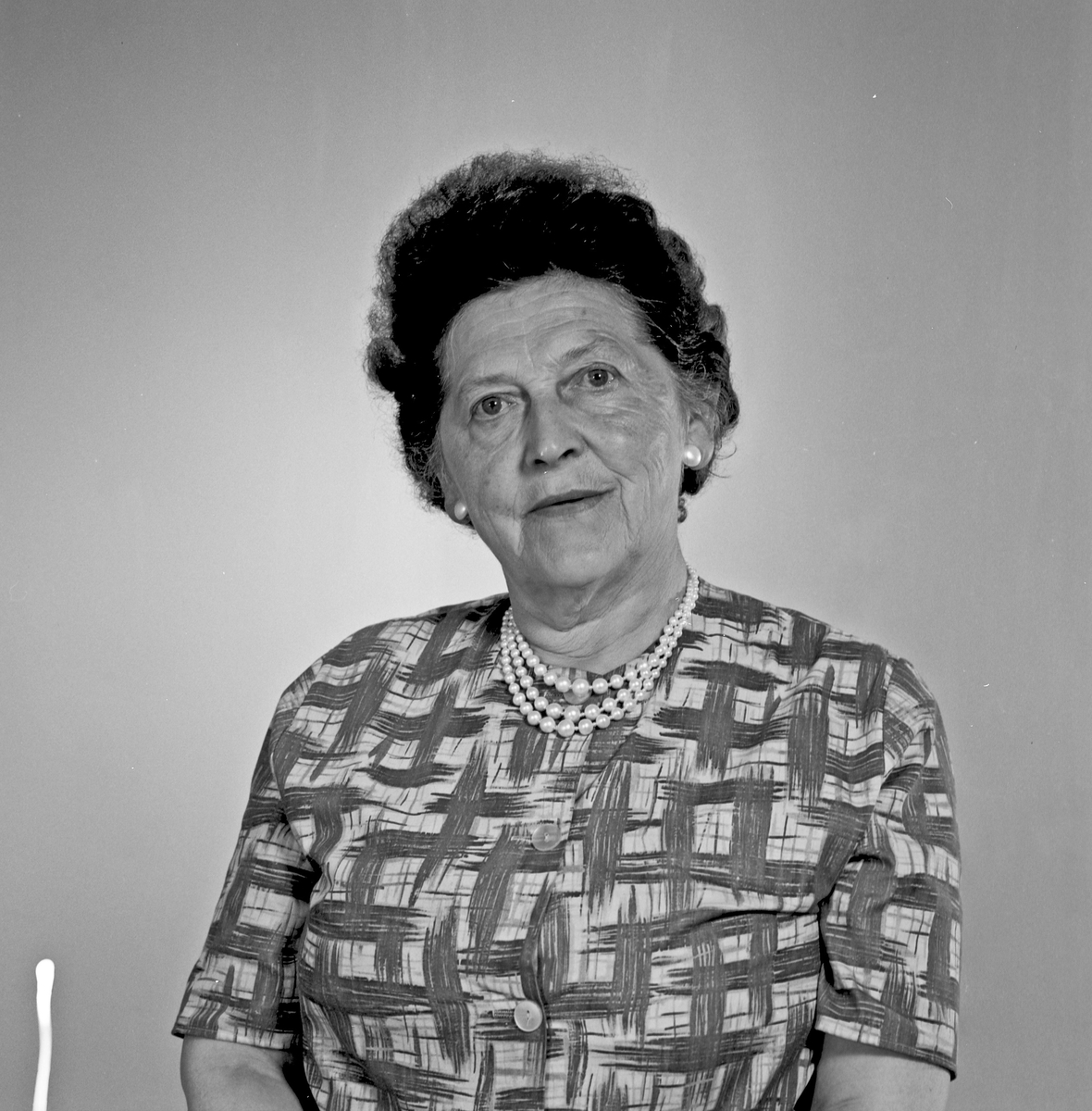 Portrett - kvinne - bestiller Erna Jacobsen