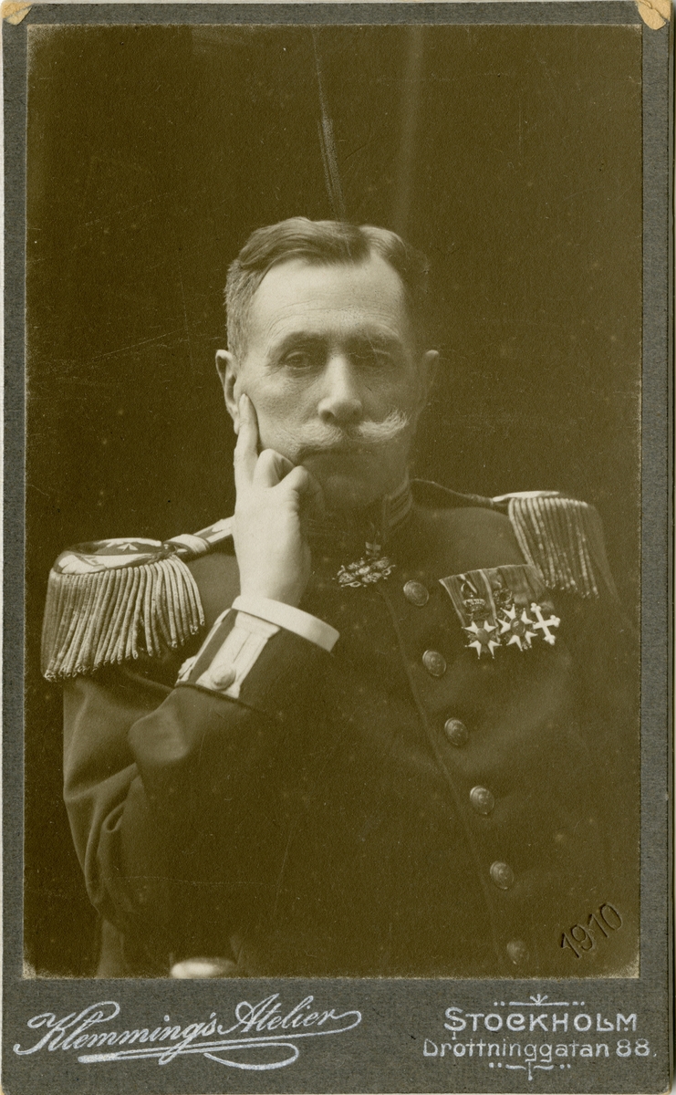 Wilhelm Theodor Unge (1845-1915) var officer och uppfinnare. Han konstruerade bland annat en telemeter, lufttorped och gjorde olika förbättringar inom artilleriet. På 1890-talet samarbetade Unge med Alfred Nobel.