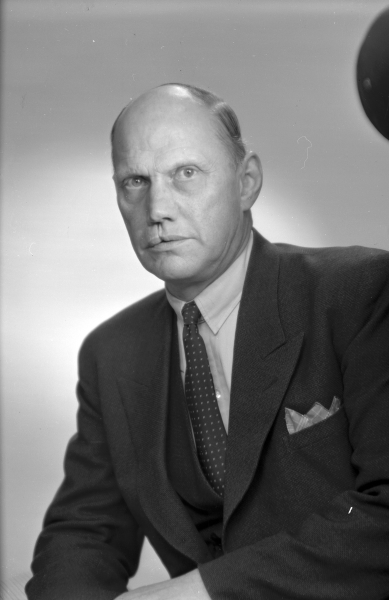 Ingenjör C. F, Kastmark, Korsnäsverken. 26 april 1946.