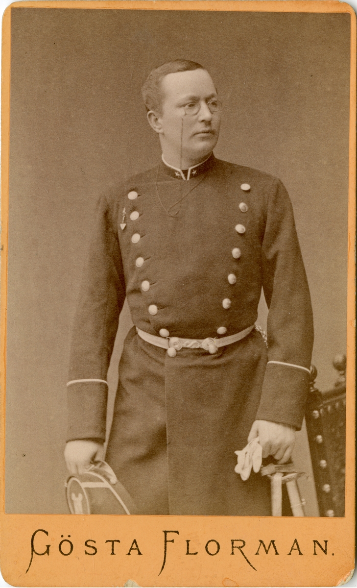 Porträtt av Nicolaus Bernhard Mannerhjerta, officer vid Första livgrenadjärregementet I 4.
Se även bild AMA.0009590.