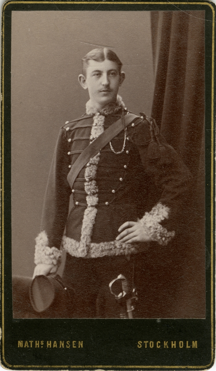 Porträtt av okänd officer vid Skånska husarregementet K 5.