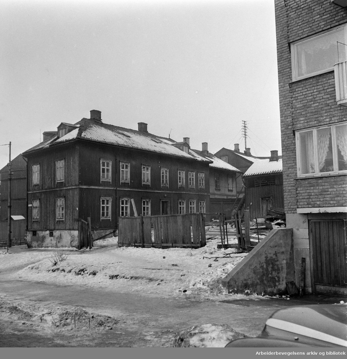 Fagerheimsgata 18 skal rives for nybygg. Janruar 1958