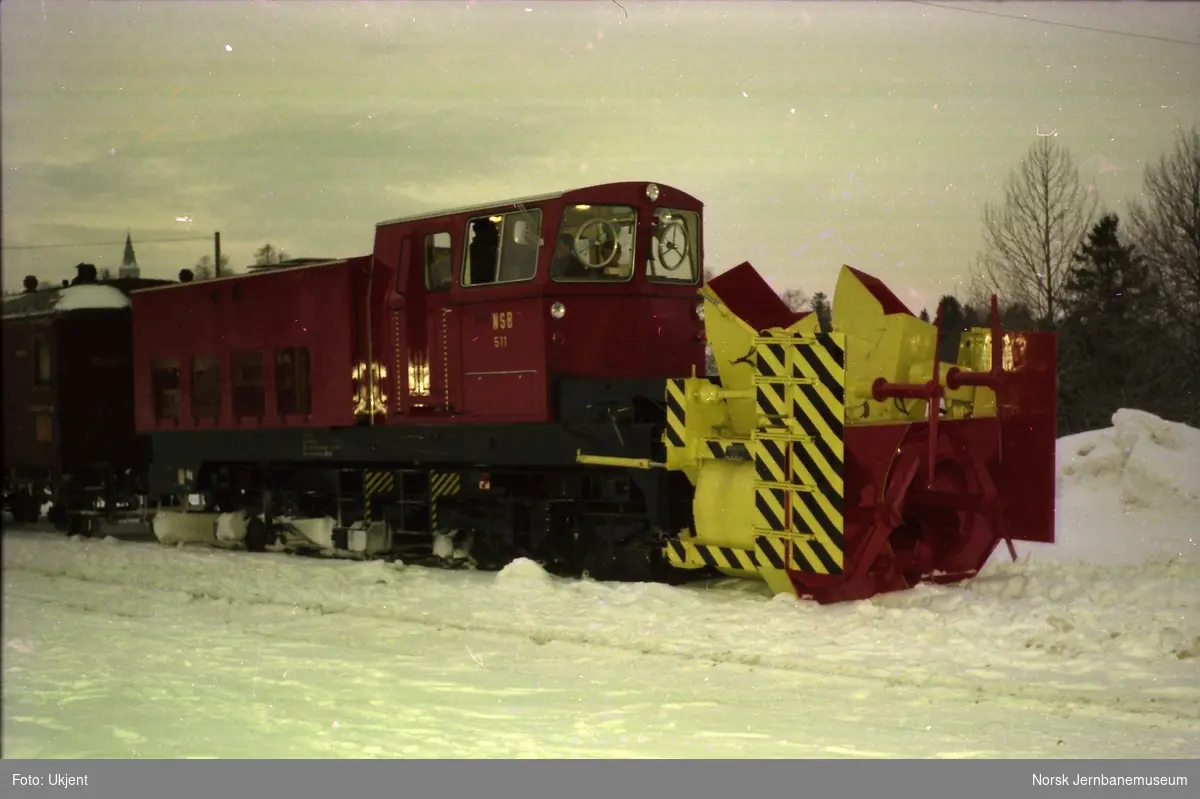 Roterende snøplog DiR3 nr. 511 på Nordlandsbanen