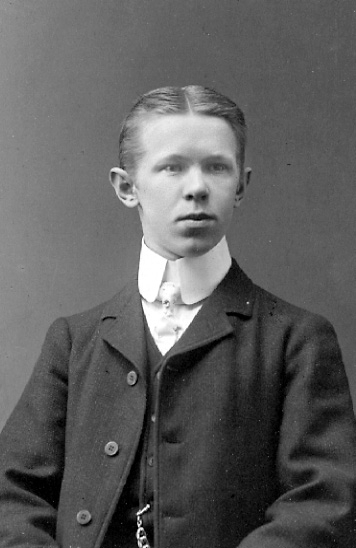 Skräddarmästare Carl G. Petterssons samling, Törestorp, Daretorp. Fotona är från slutet av 1800-talet till början av 1900-talet.