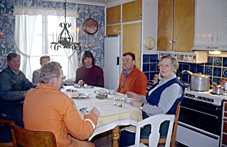 Nedtagningen gällde Ekeskogs Lanthandel.
Dec 1983.