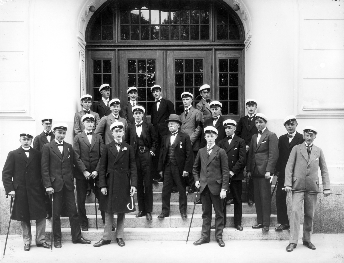 1919 års studenter på Högre Allmänna Läroverket

