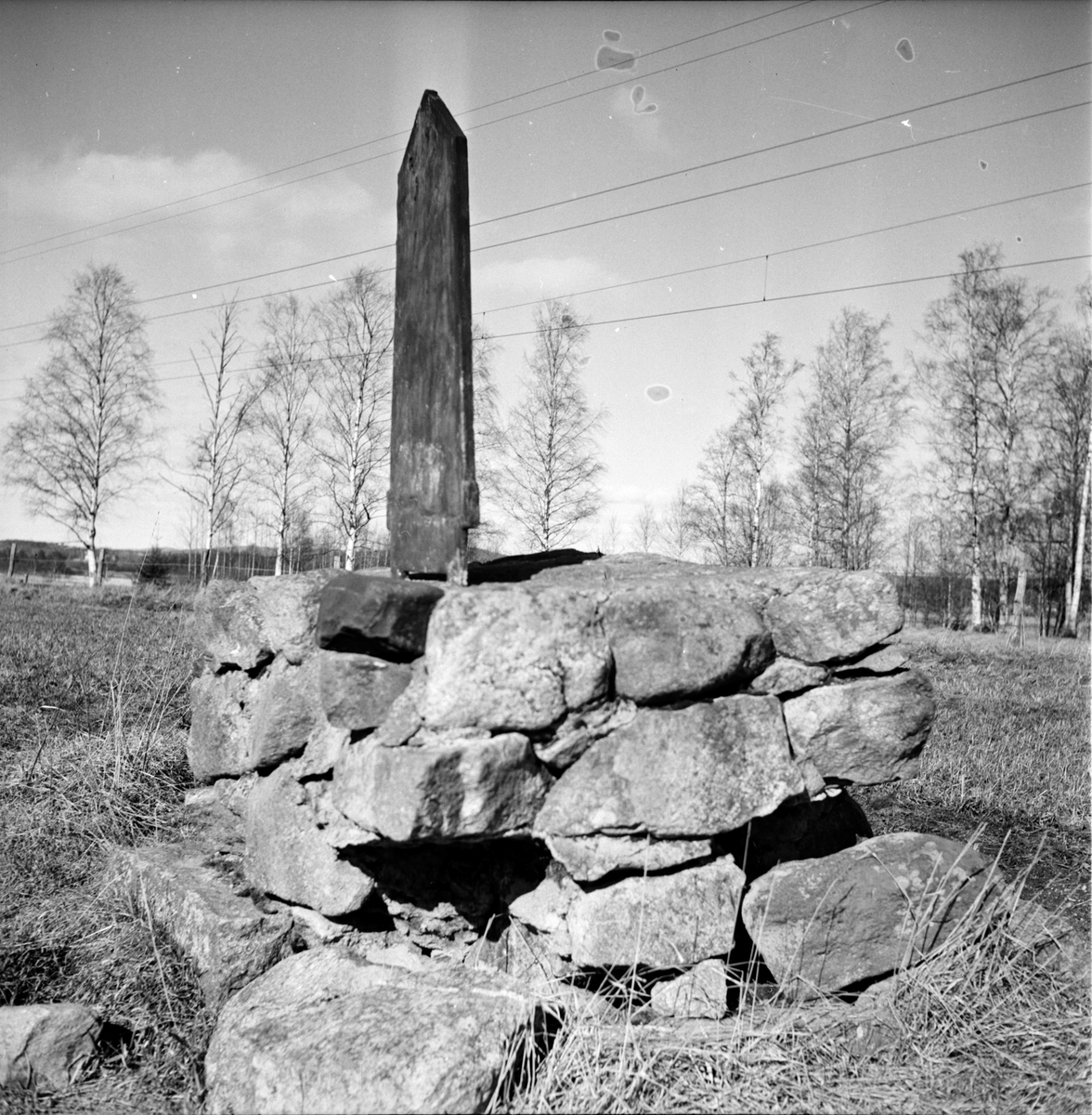 Fjärdingsstolpe i Arbrå, Vallsta,
April 1973