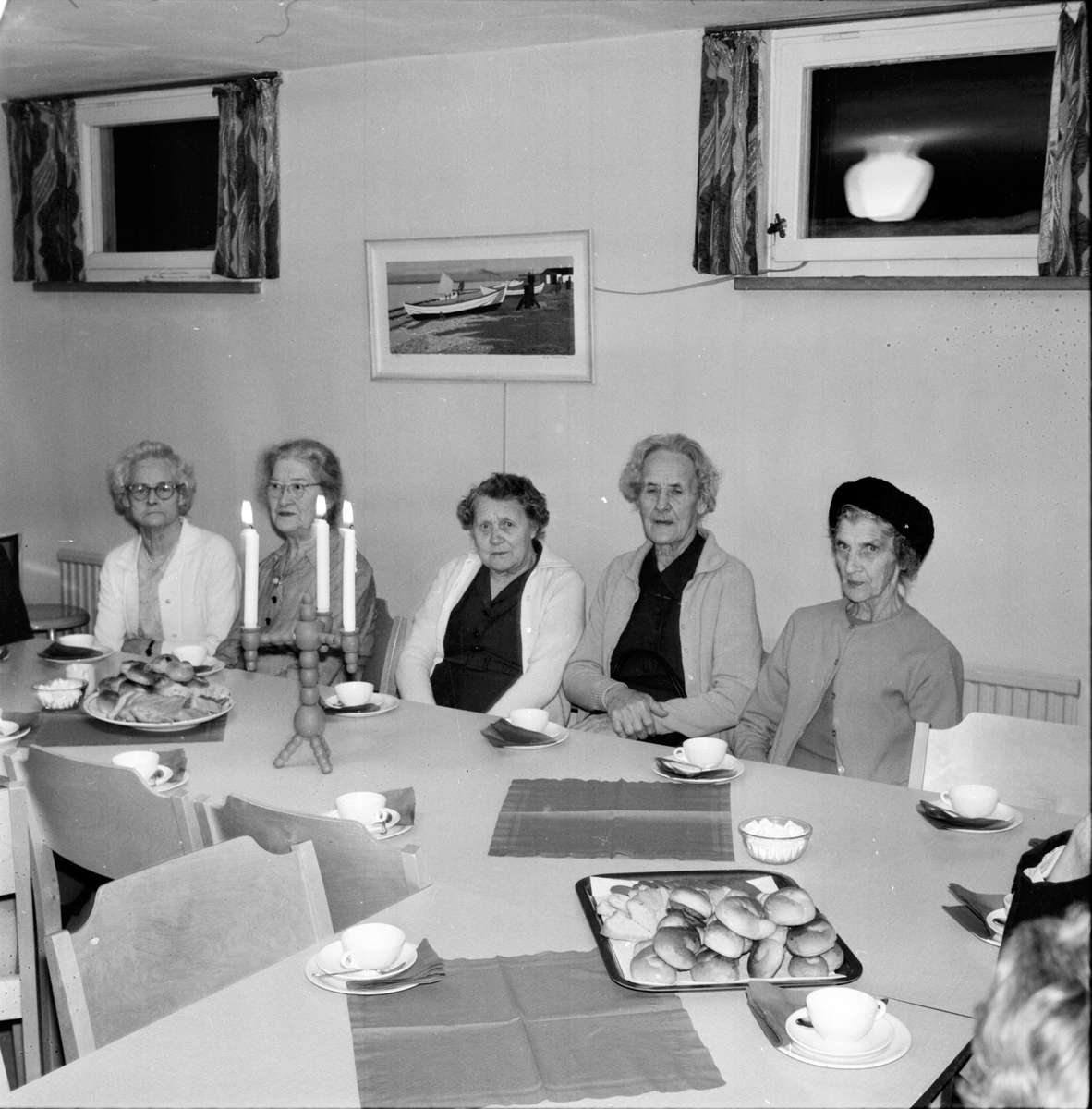 Arbrå,
Lion bjuder pensionärer på kaffe,
Dec 1969