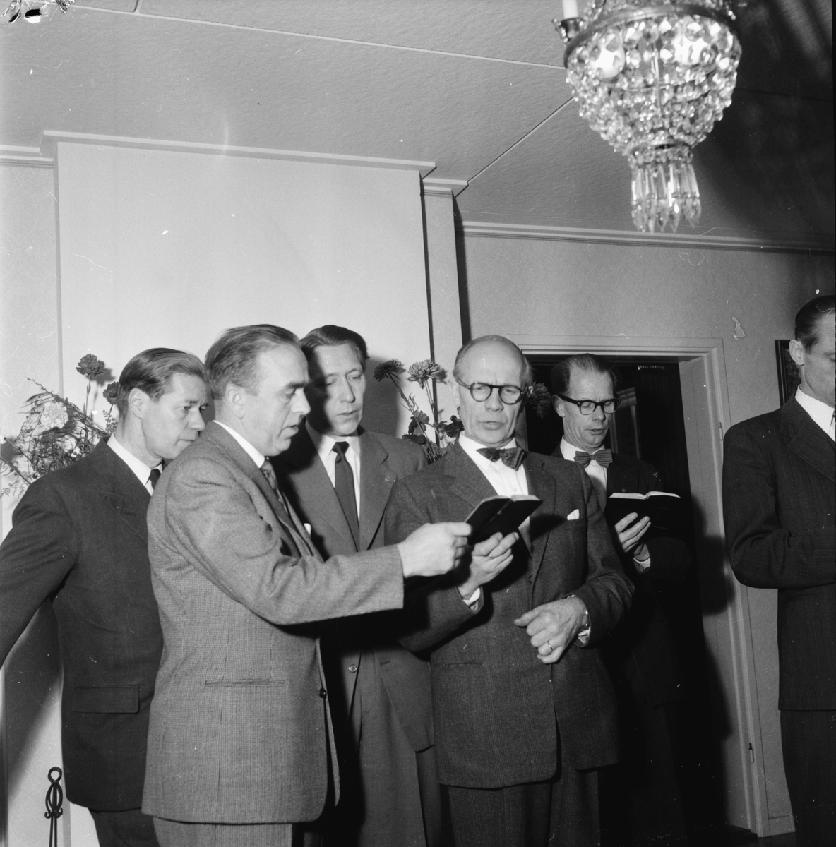 Kyrkoherde Åke Bungner,
Radioandakt på folkhögskolan, 1957