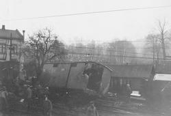 Sammenstyrtning av broen over jernbanen i Oslogate, ødelagte