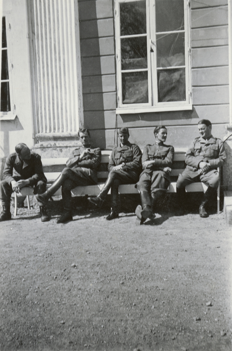 Gruppbild med soldater från Södermanlands regemente I 10.