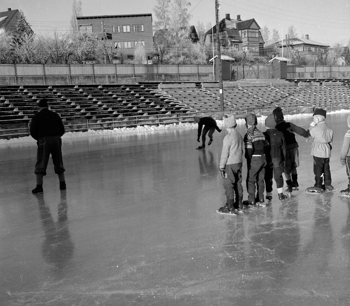 Hamar Stadion, skøyteis, barn, skøyteløper, trening,