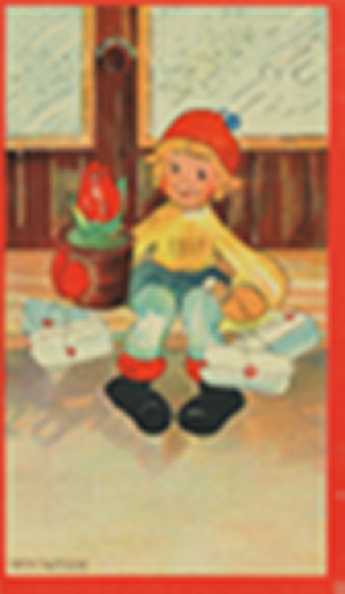Julekort. Jule- og nyttårshilsen. En liten gutt med hendene fulle av gaver sitter på en benk på en holdeplass. Kortet er poststemplet 18.12.1941.