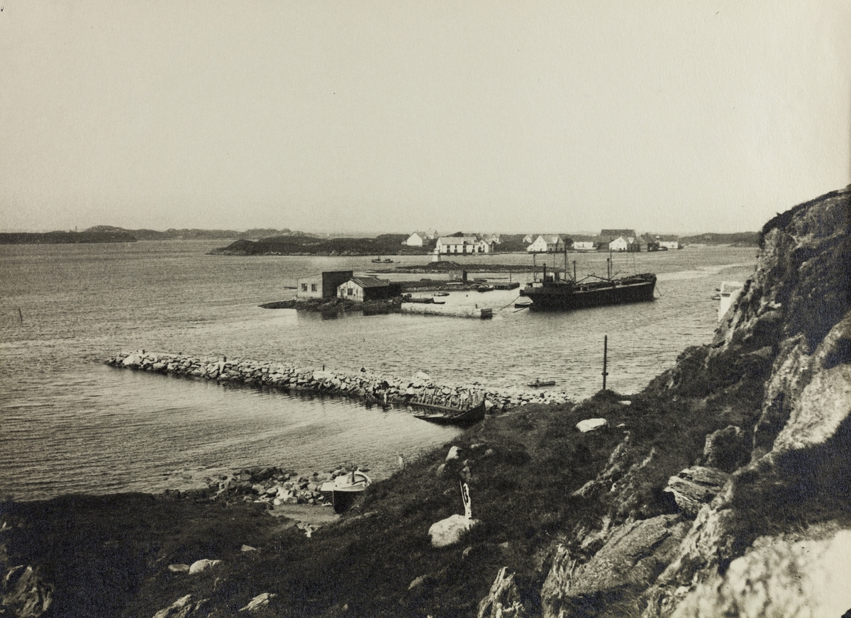 Risøen - Risøy og Karmsundet sett mot nordvest 1931