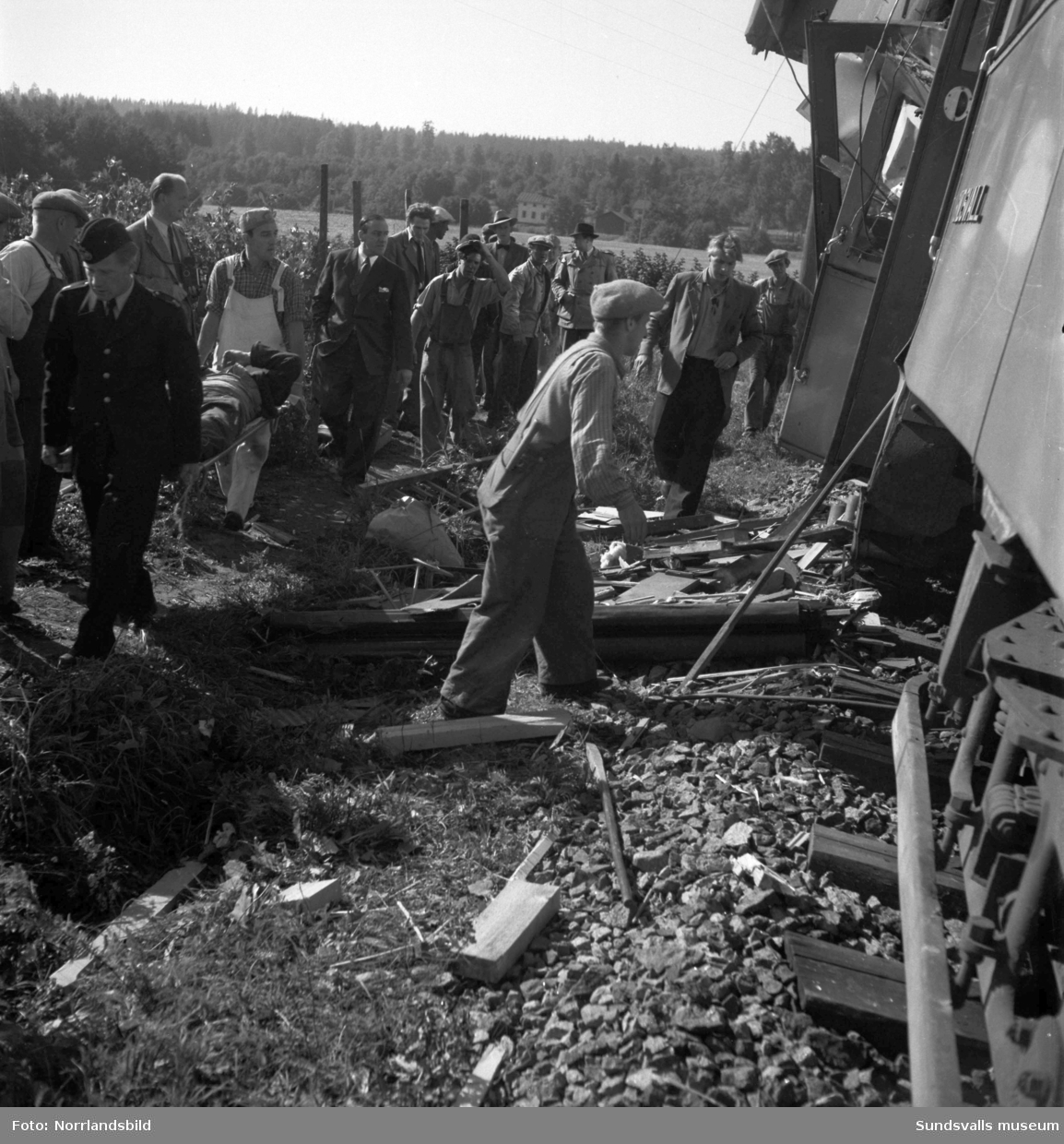 En morgon i slutet av augusti 1949 frontalkrockade två spårvagnar vid Tunadal. Olyckan ska ha orsakats av en missuppfattad order i samband med att en av vagnarna fått problem med strömförsörjningen. 22 personer fördes till sjukhus, varav två med allvarliga skador.