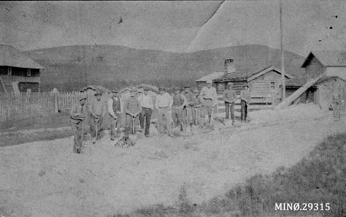 Graving av felles vannledning på Bakken 1914