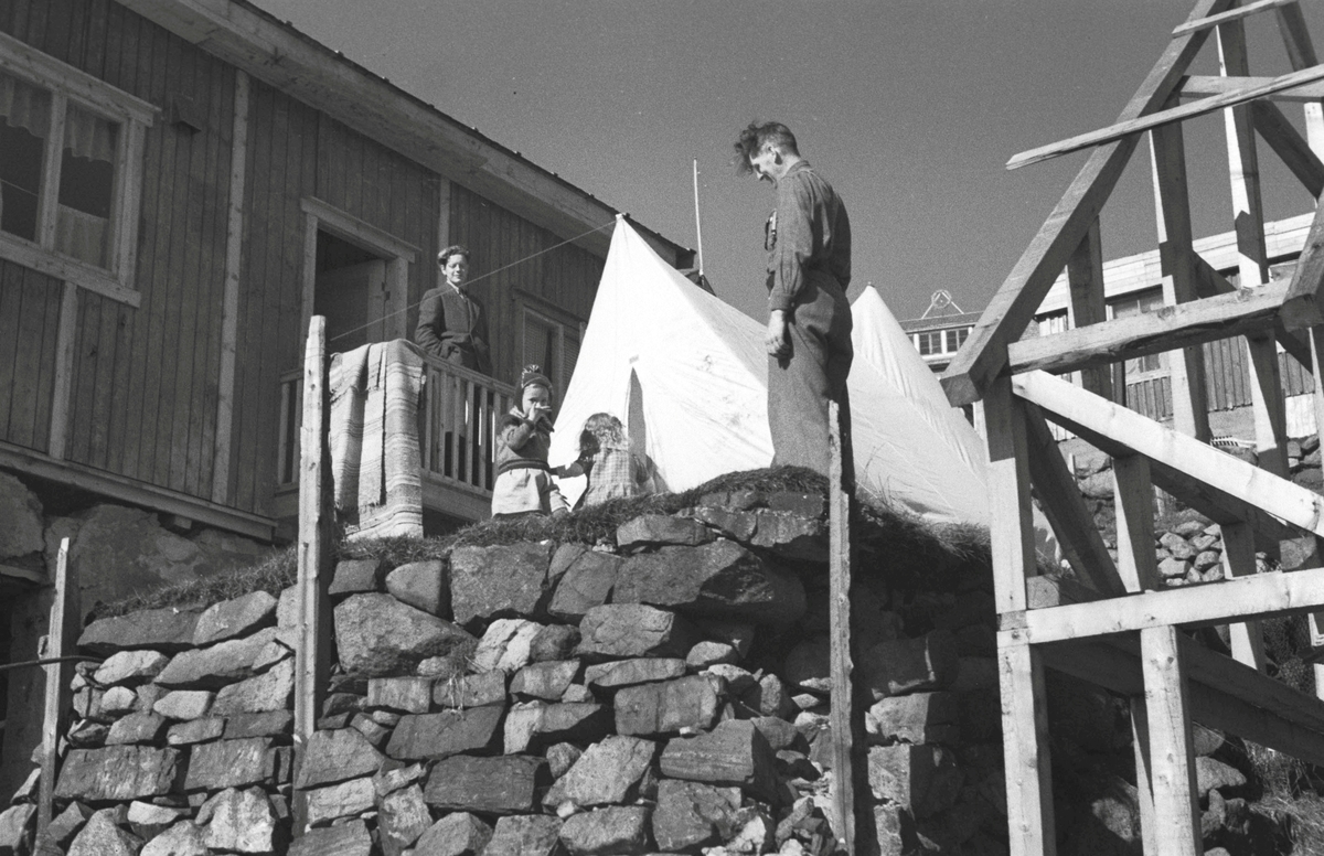 Gjenreisning. Honningsvåg. 1946/47.