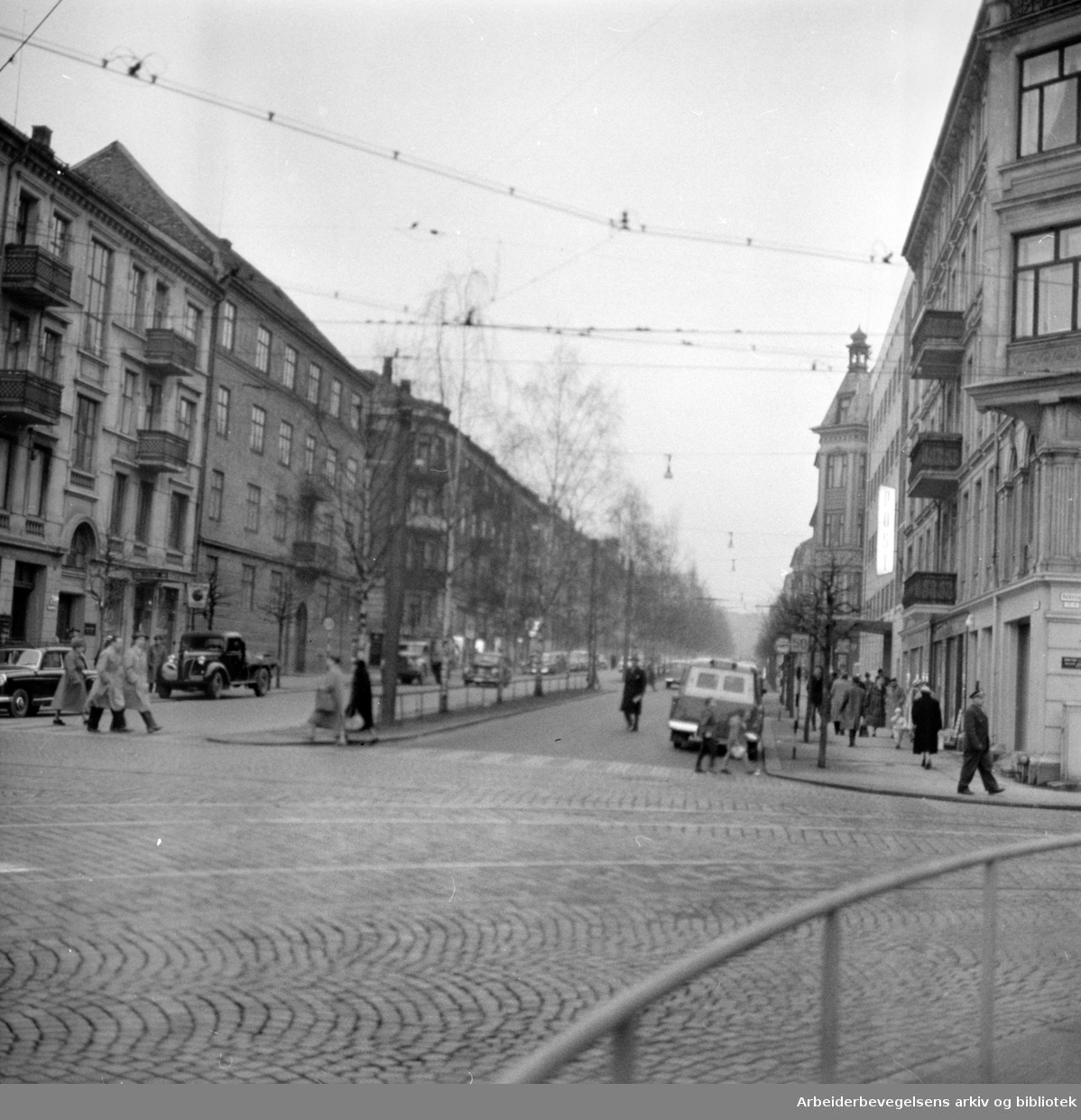 Kirkeveien. November 1957