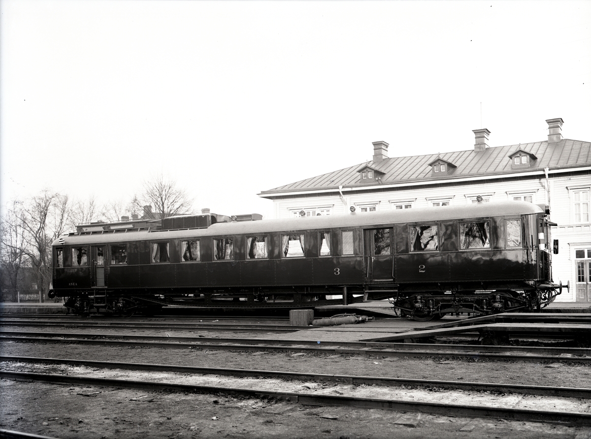 Diesel-elektrisk vagn för SNCB, Belgien.
Tillverknings år: 1931.