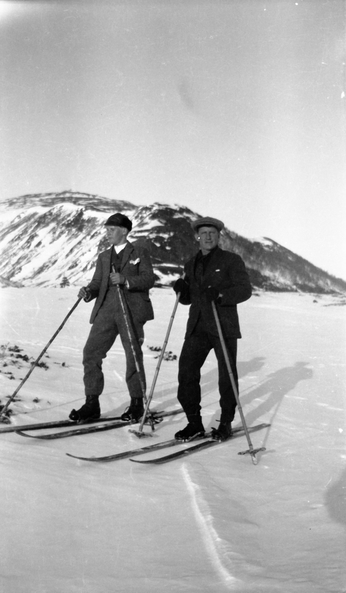To menn på skitur