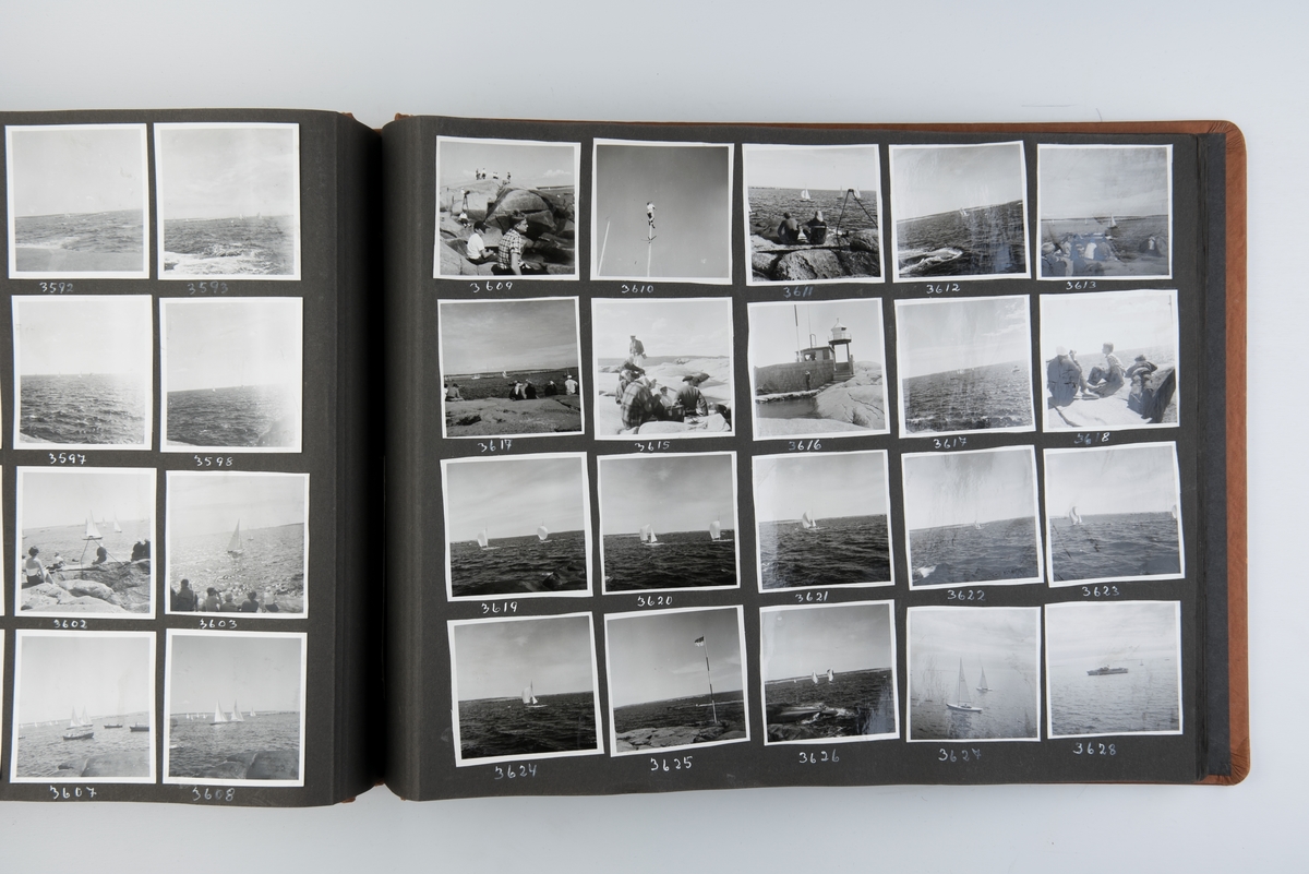 Album med fotografier av sportsseilere og miljøet omkring dem 1953-1955. Fotografert av Grethe Bruu. Album nr. 4.