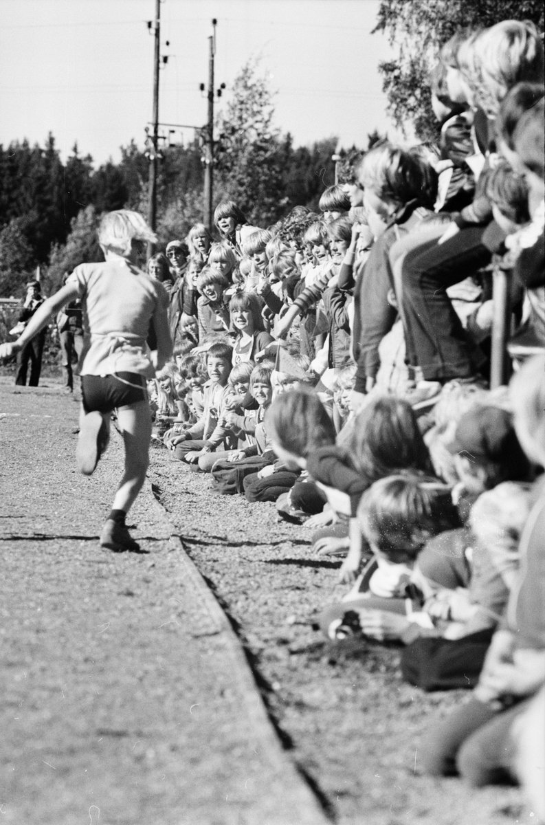 Skoltävlingar, Karlholm, Västland socken, Uppland, 1979
